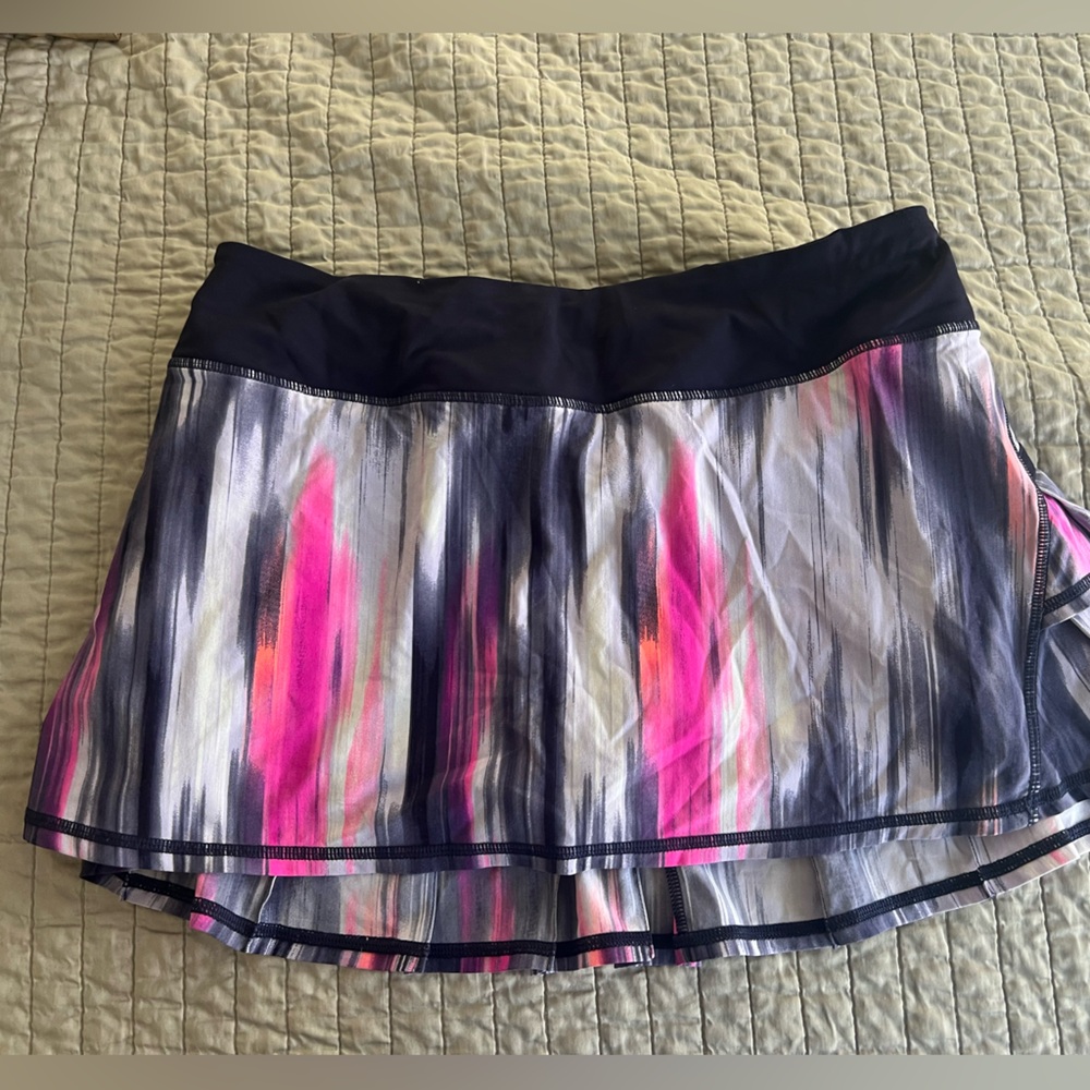 Lululemon sz 6 Colorful Athletic Skirt